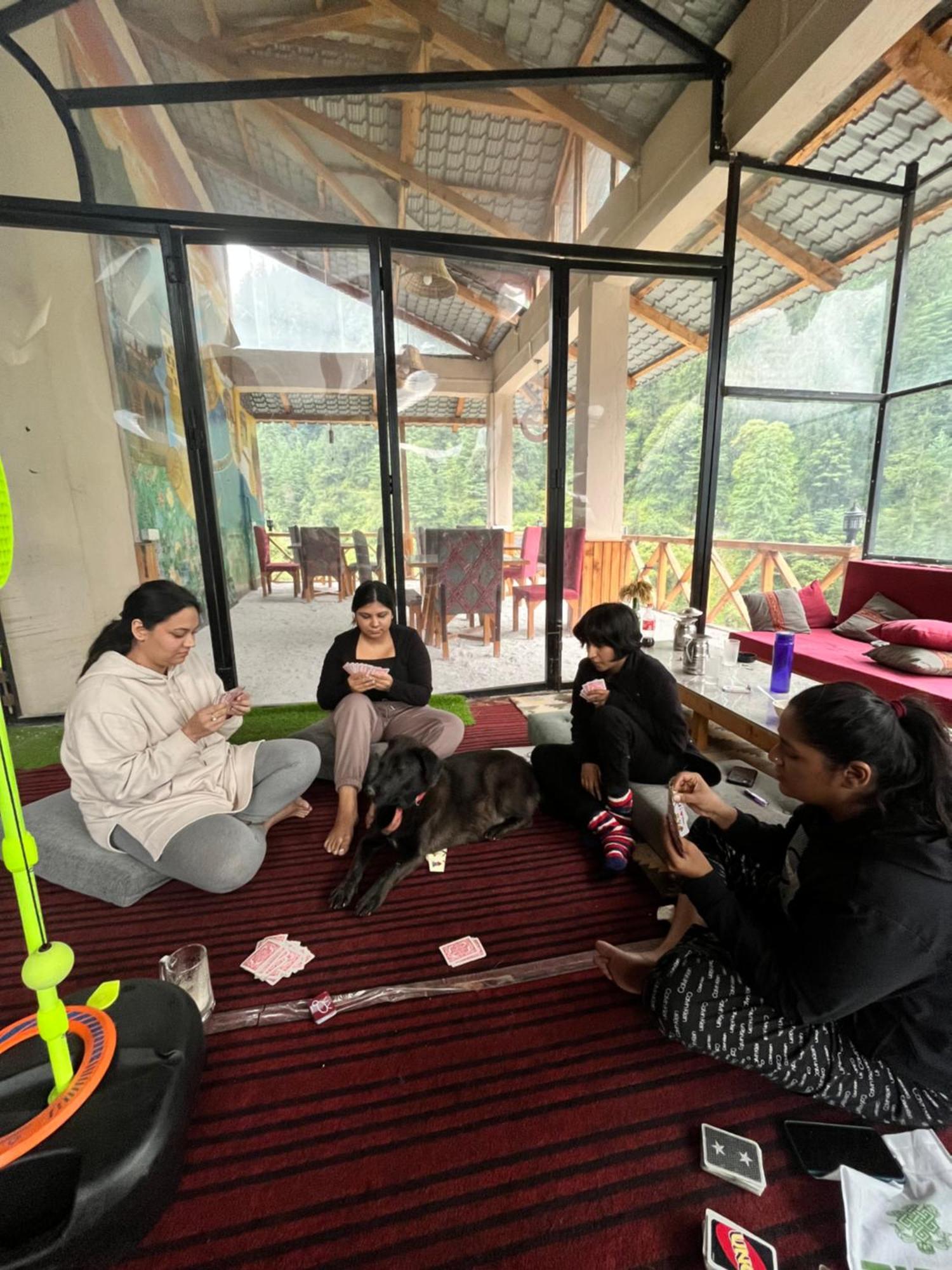 Thepahadians Food & Stay Jibhi المظهر الخارجي الصورة